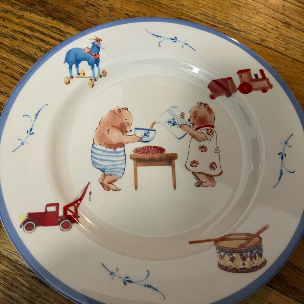 Villeroy Boch 3 piece Family Bears set BRAND NEW - NEVER USED